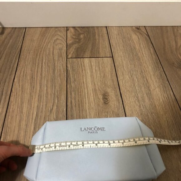 NEW Lancome and Crabtree & Evelyn Pouches - Picture 6 of 16